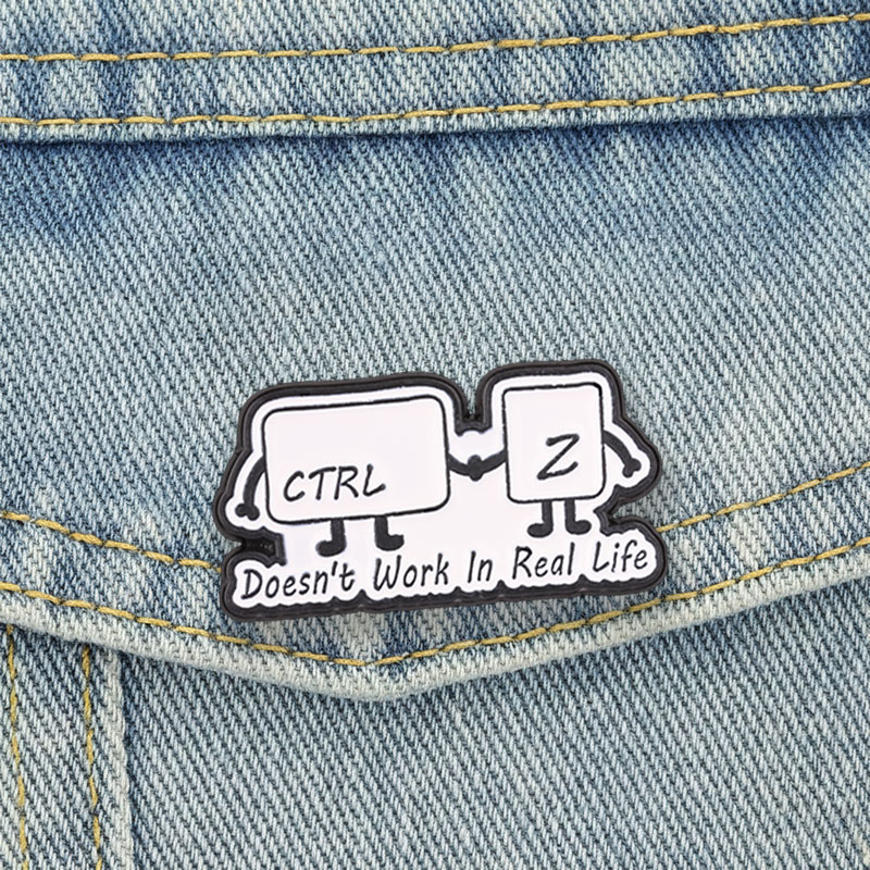 Komik Teknoloji Meme Emaye İğn - Tech Accessories For Work incelemesi ve fiyatı